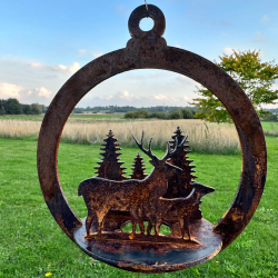 Lyskugle med hjort og trer