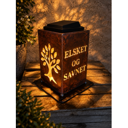 Lanterne med elsket og savnet